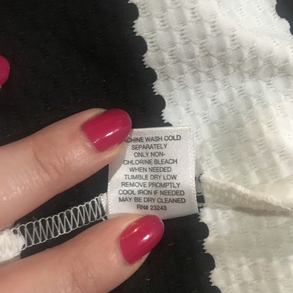 New York & Company Black & White Striped Sheath Dress w/Pleated Sleeves Size S - Picture 11 of 11